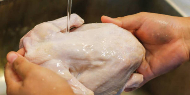 Шикі тауық етін жуу өлімге әкелуі мүмкін