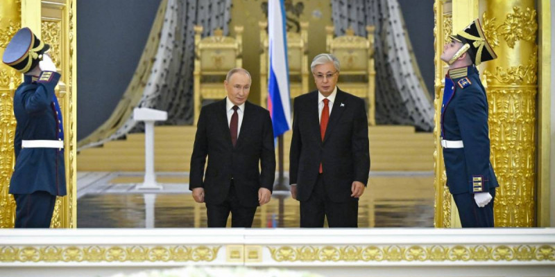 Қасым-Жомарт Тоқаев пен Владимир Путин кеңейтілген құрамда келіссөз жүргізді