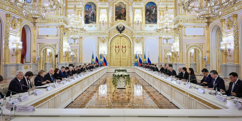 Екі ел басшылары Оралдағы Қазақстан – Ресей өңіраралық форумына бейнебайланыс арқылы қатысып жатыр