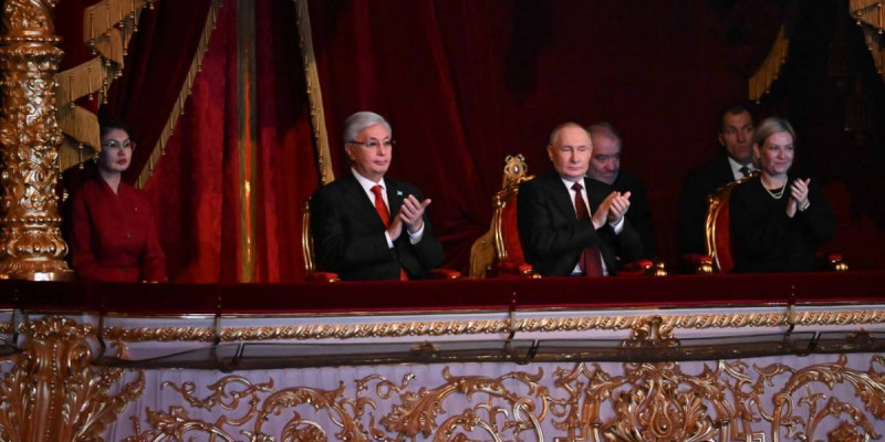 Қазақстан мен Ресей президенттері гала-концертті тамашалады