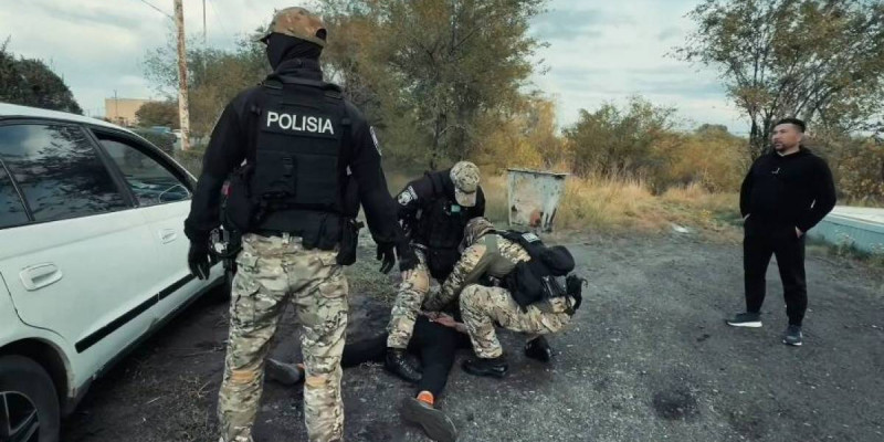 Павлодар облысында психотроптық заттарды интернет арқылы сатқандар ұсталды