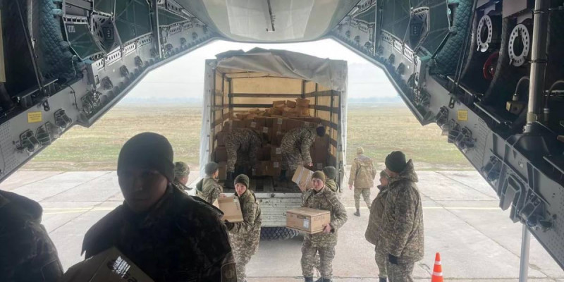 Қазақстан Ауғанстанға 18 тонна гуманитарлық жүк жіберді