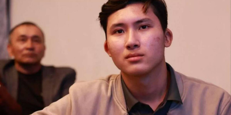 «Менсінбейтіндер көп»: 19 жастағы жігіт мүмкіндігі шектеулі жандарды жұмыспен қамтыды