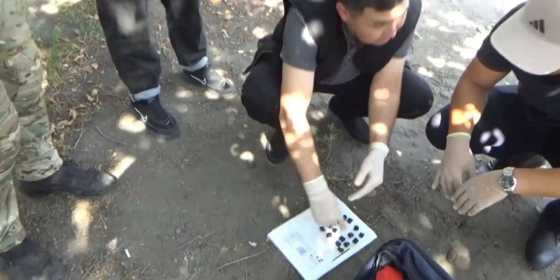 Семейде психотроптық заттарды таратумен айналысқан күдікті ұсталды