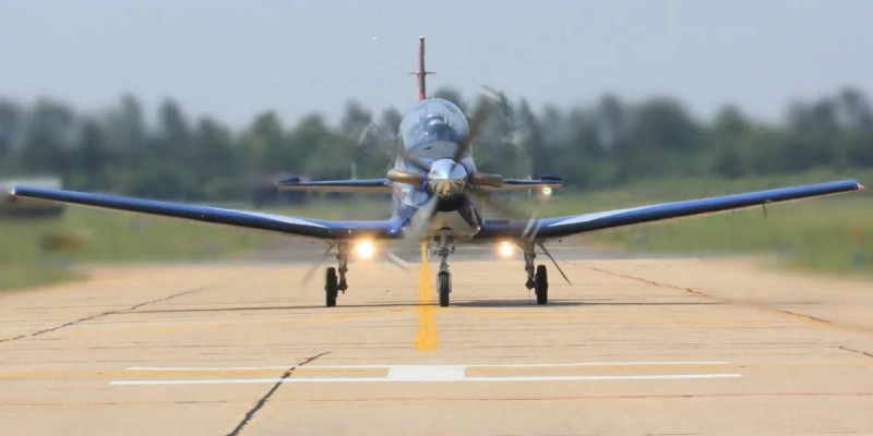 Үндістанда әскери оқу ұшағы апатқа ұшырады