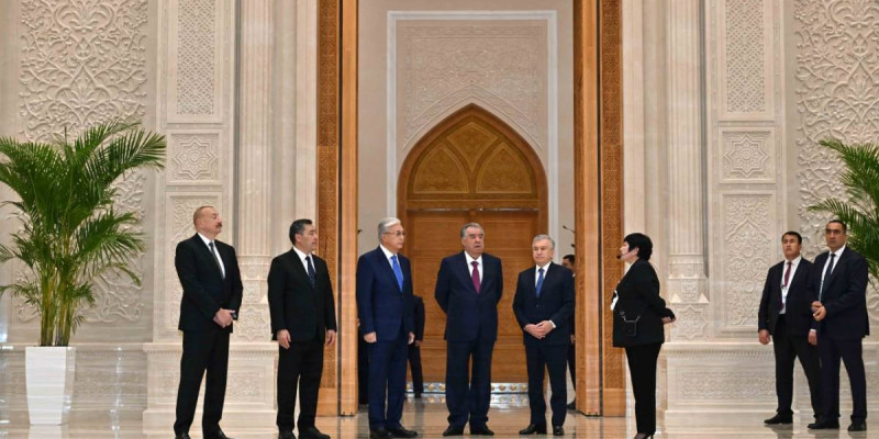 Орталық Азия және Әзербайжан мемлекеттерінің басшылары Ислам өркениеті орталығына барды