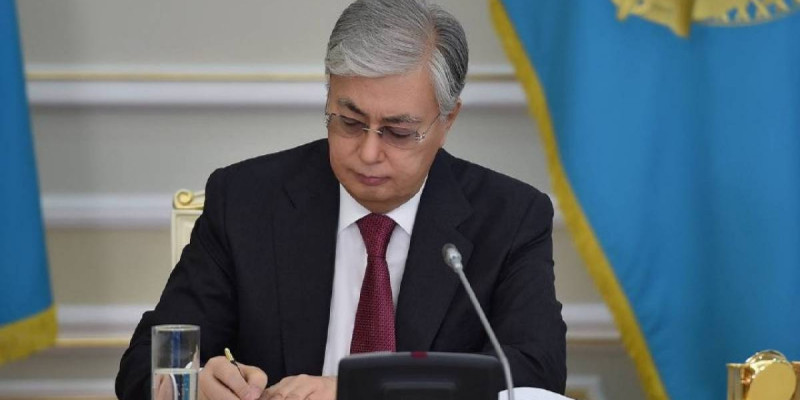 Президент «Жасанды интеллект туралы» заңға қол қойды