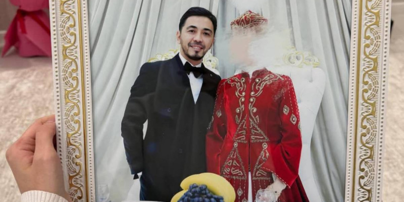 «2 аптадан соң үйлендік»: Дәурен Айдарқұлов үшінші жарымен қалай танысқанын айтты