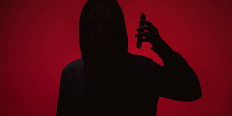 «Оңтүстік Кореядан тиімді бағамен»: Елордада алаяқтықпен айналысқан тұрғын сотталды