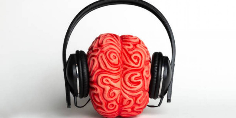 Сүйікті әніңізді тыңдау миыңызды белсендірек етеді