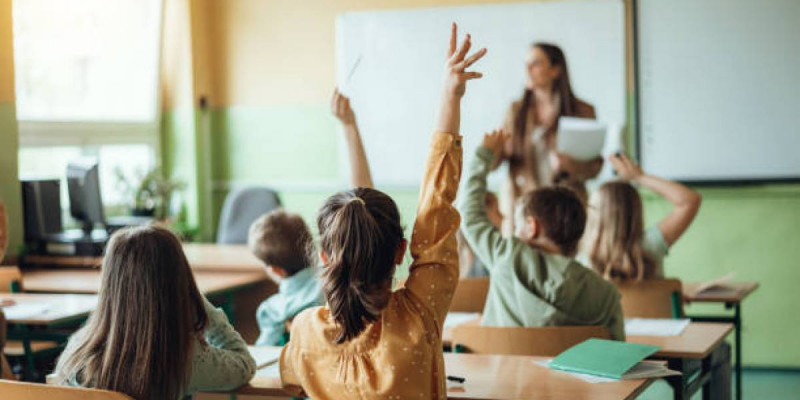 Ақтөбеде жасөспірімнің жүктілігін дер кезінде анықтамаған мектеп қызметкерлері жауапқа тартылды