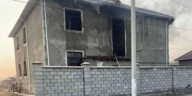 Жетісайда өрттен зардап шеккен екінші адам Шымкентке жеткізілді