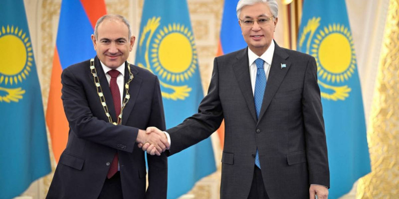 Мемлекет басшысы Армения Премьер-министрін «Алтын Қыран» орденімен марапаттады