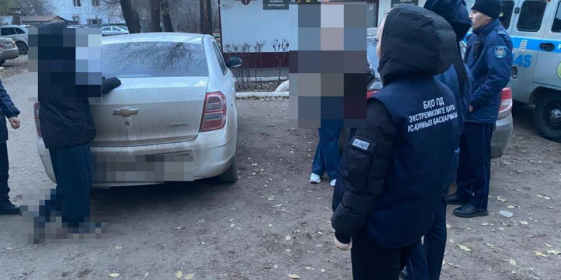 «25 түйіншек табылды»: Оралда екі студент қыз қамауға алынды