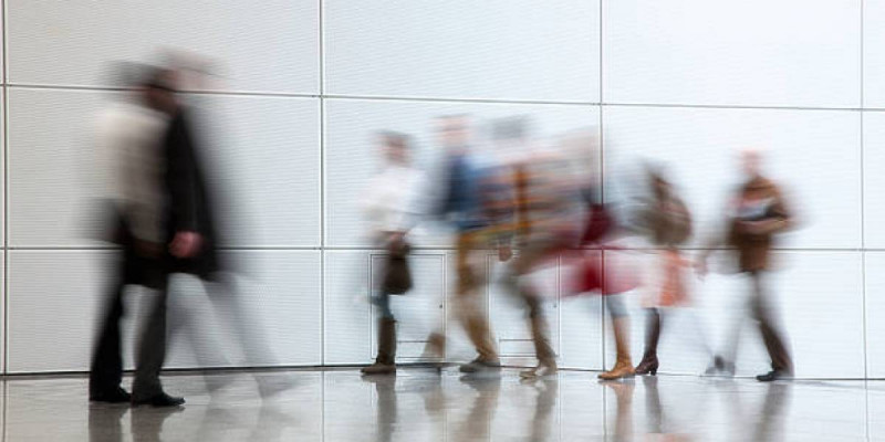 Біз өзіміз жасаған әлемнің жылдамдығына ілесе алмай жатырмыз