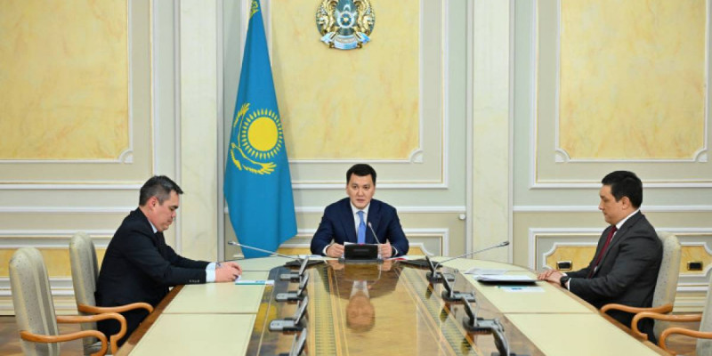 Ерлан Қарин: Кейінгі 7 жылда еліміздің азаматтығынан шығуға берілген өтініштер саны 25 есе азайды