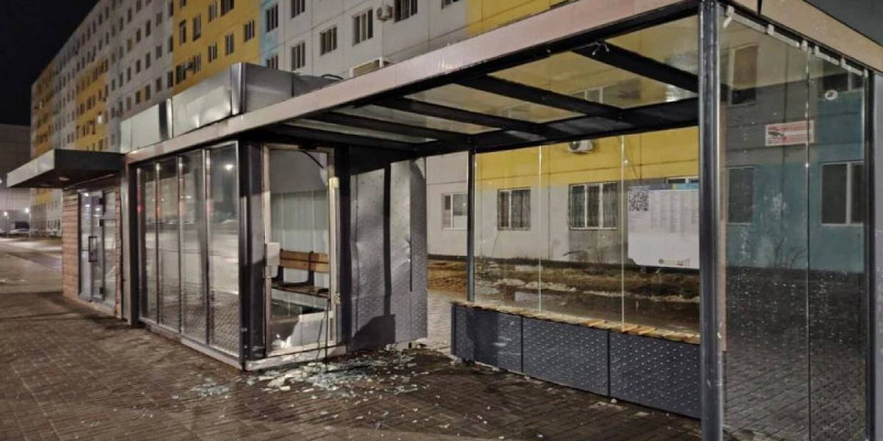 Астанада аялдаманы қиратып кеткендер 10 тәулікке қамалды