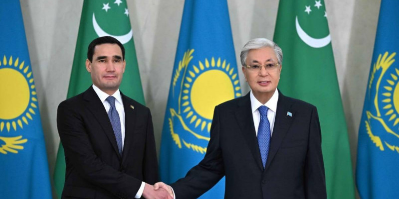 Мемлекет басшысы Түрікменстан президентімен келіссөз жүргізді