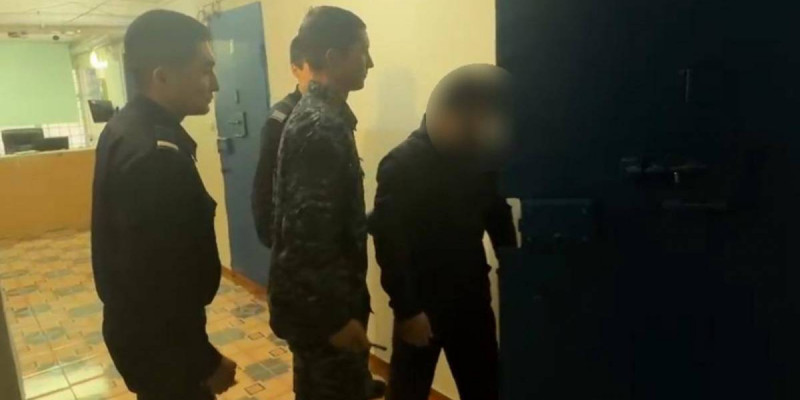 Ақмола облысында екі жас жігіт біреудің автокөлігін теуіп, 24 млн теңгесін ұрлап кеткен