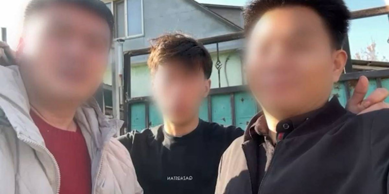 Алматыда полицейлер шетелдік азаматтардан ақша бопсалағандарды ұстады (ВИДЕО)