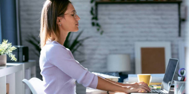 AirPods енді сіздің тік жүруіңізді қадағалай алады