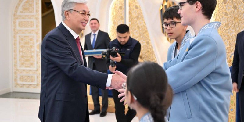 Жас шахматшылар Мемлекет басшысымен кездесті