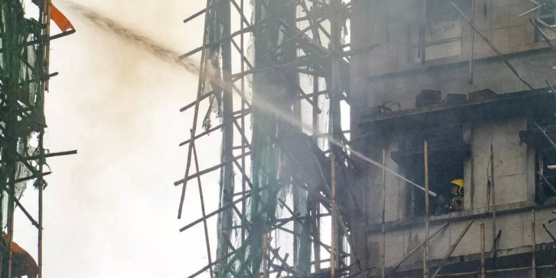 Гонконгтағы тұрғын үй кешенінде болған өрттен қаза тапқандар саны 146 адамға жетті