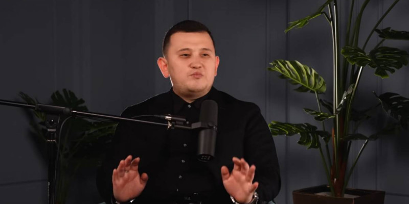 Балалы болсаң көлік пен пәтер береміз дегендер құттықтауға жараған жоқ – Елдос Колобек ренішін жеткізді