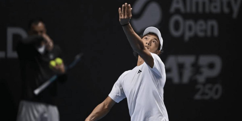 Әмір Омарханов әлемнің үздік теннисшілерінің қатарына енді