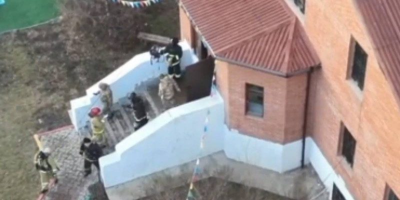 Көкшетаудағы балабақшадан шұғыл 49 адам эвакуациаланды (ВИДЕО)