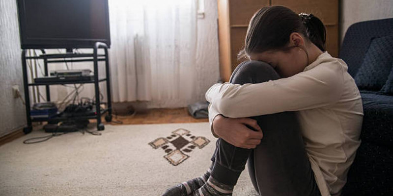 Атырауда 11-сынып оқушысын дәретханада соққыға жыққан