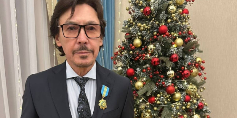 Актер Жан Байжанбаев мемлекеттік наградаға ие болды