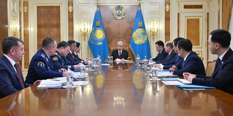 Президент әскери және құқықтық тәртіп мәселелері бойынша кеңес өткізді