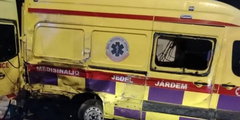 Алматыда жедел жәрдем көлігі апатқа ұшырап, фельдшер көз жұмды