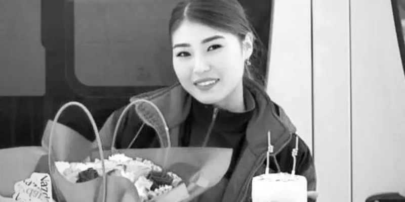 "Қайғыдан шоу жасамаңыздар": Марқұм фельдшердің жары көпшілікке қатаң ескерту жасады