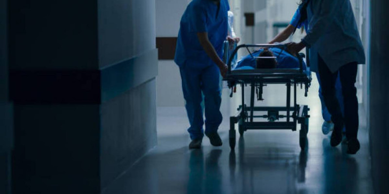 Ақтөбеде оқушы өз анасын өлтірді: Дәрігерлер әжесінің жағдайы туралы айтты