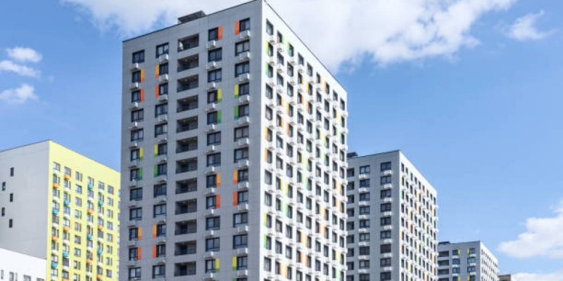 Петропавлда интернет орнатып жүрген жұмысшы биіктен құлап, көз жұмды