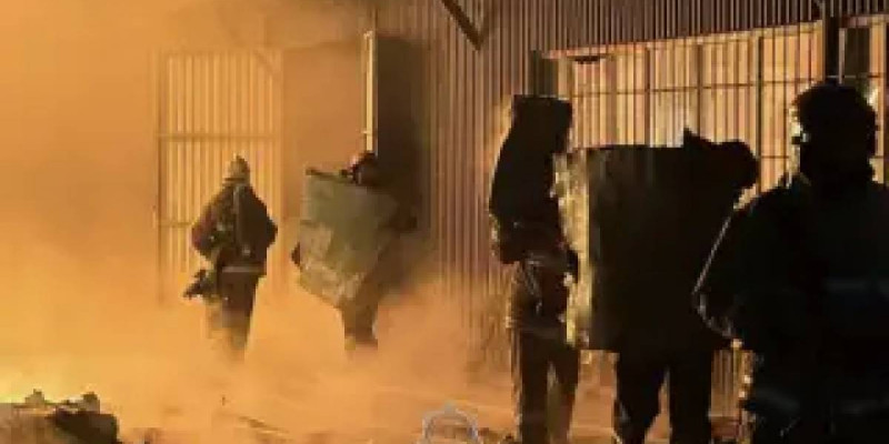 Алматыда қоймадан өрт шықты