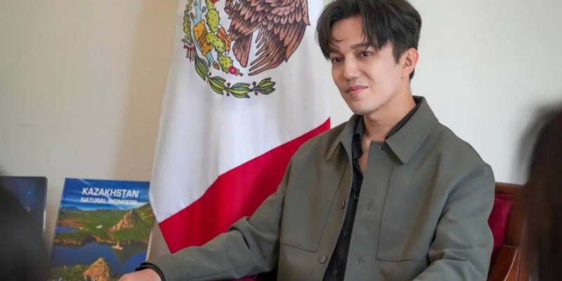 Димаш Құдайберген туралы кітап жарыққа шықты