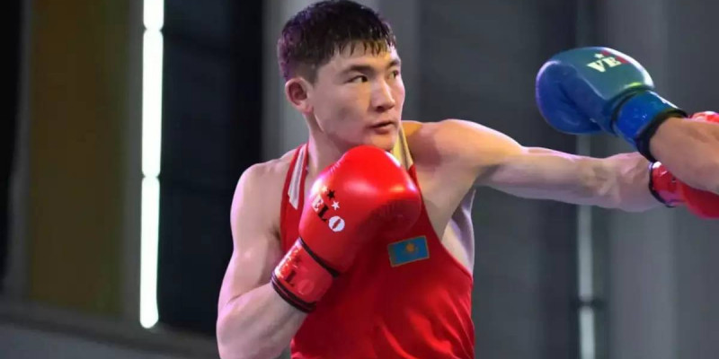 Ертуған Зейнуллинов қарсыласын тас-талқан етіп жеңді