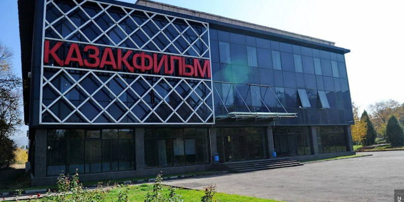 Ұлттық киноны қолдау мемлекеттік орталығының қызметі «Қазақфильмге» берілмек