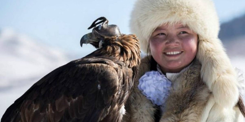 «Бақытты бол»: Бүркітші Айшолпан тұрмысқа шықты (ФОТО)