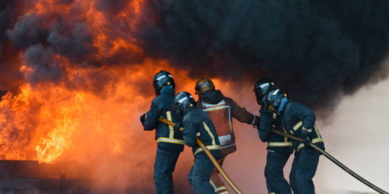 Атырауда көпқабатты үйден өрт шықты