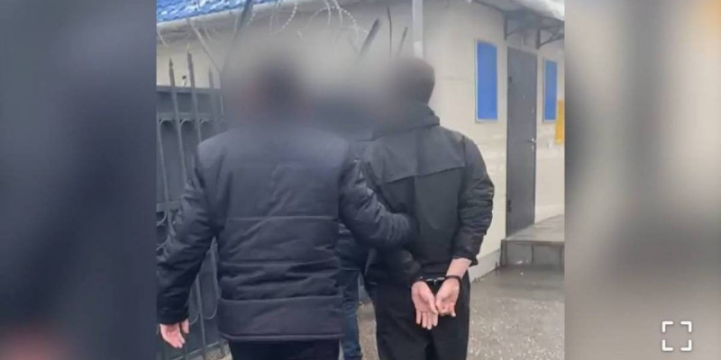 Астанада күдікті өзгенің пәтерінен 11 млн теңге ұрлап кеткен