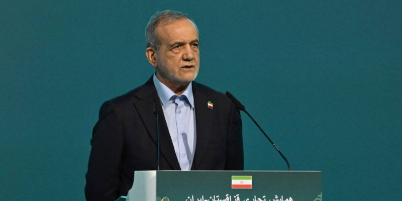 Иран Президенті сауда-экономикалық серіктестіктің перспективті салаларына тоқталды