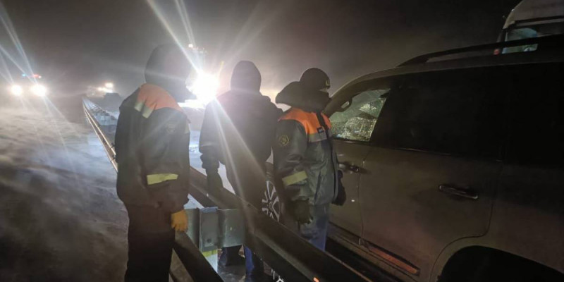 Алматы облысында қар құрсауында қалған тұрғындар құтқарылды