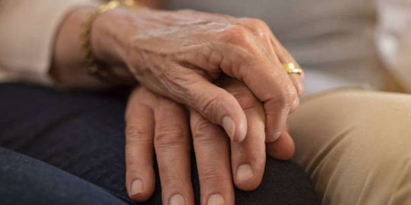 Алматыда 80 жастағы әже мен 85 жастағы ақсақал үйленді