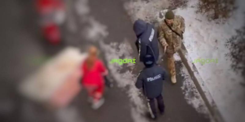 Алматыда 23 жастағы қыз 12-қабаттан құлап, көз жұмды