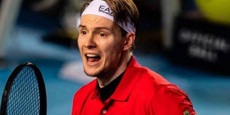 Александр Бублик Гонконг турнирінің чемпионы атанды