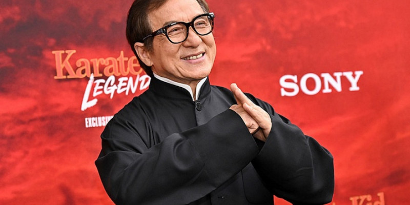 Джеки Чан командасымен Ақтау қаласына келді